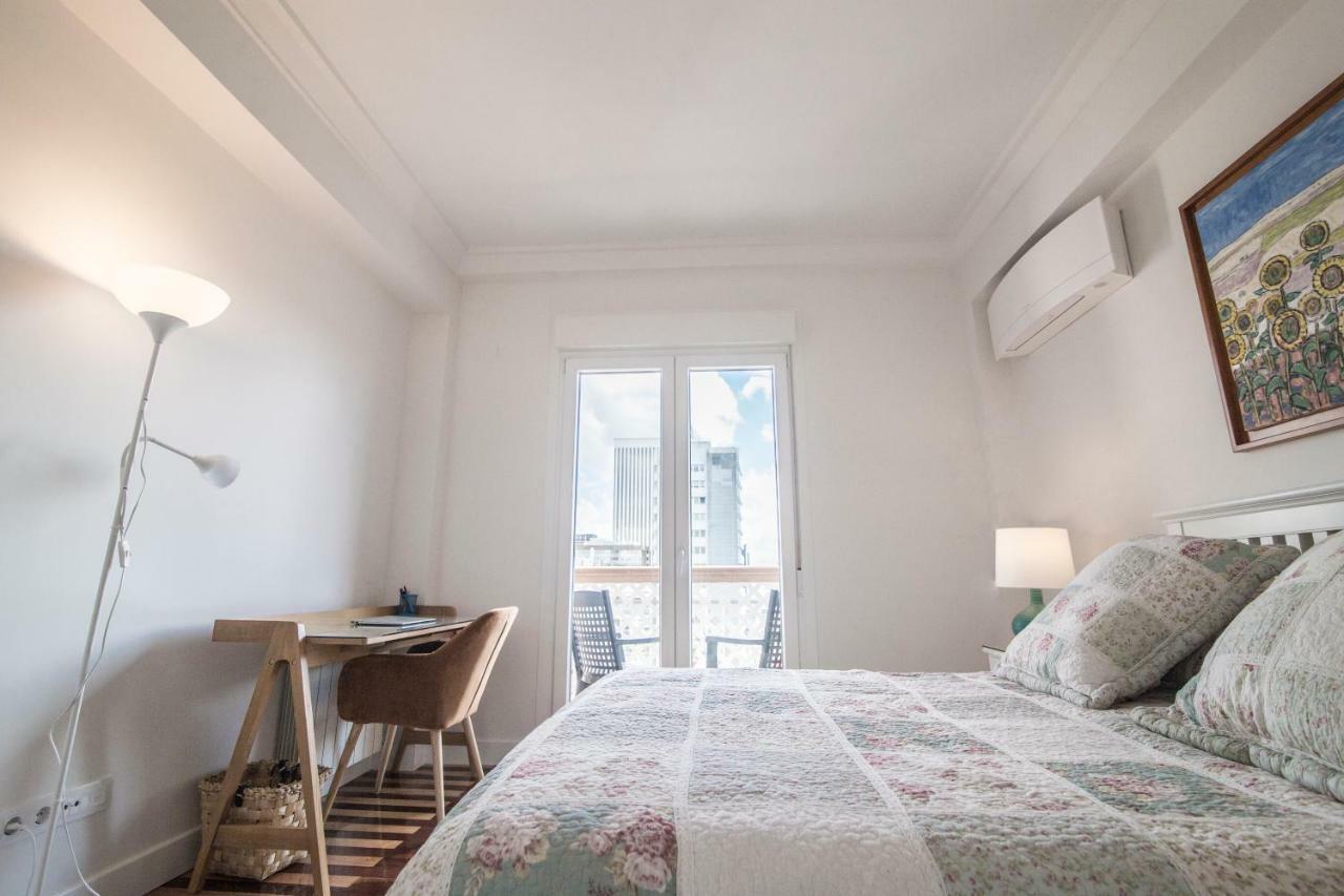 Elegant Retreat Business District Bernabeu Leilighet Madrid Eksteriør bilde